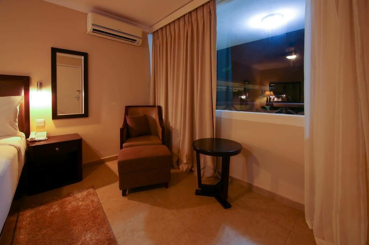 Best Western Plus Accra Beach Hotel Teshie Exteriör bild